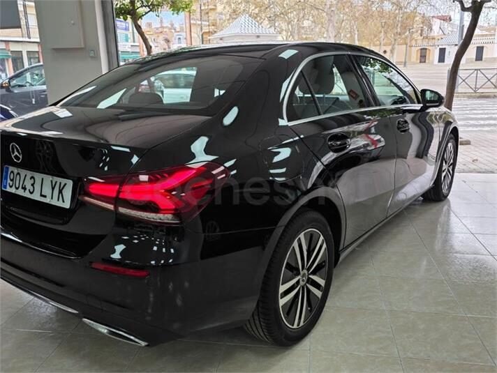 MERCEDES-BENZ Clase A 250 e Sedan